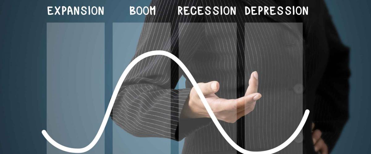 Business Woman Present Business Cycle