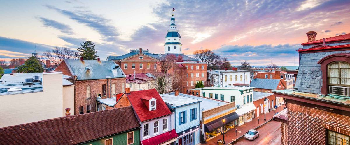 Annapolis, Maryland, USA downtown view over Main Street with the State House.