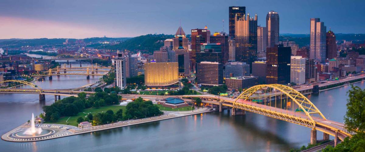 Evening view of Pittsburgh from the top of the Duquesne Incline in Mount Washington, Pittsburgh, Pennsylvania.