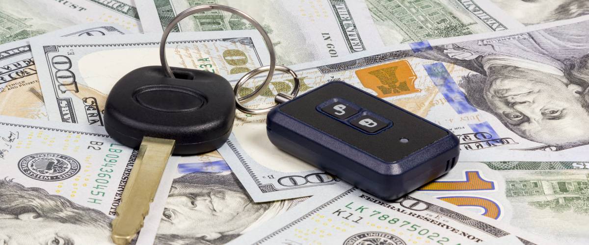 Car key on cash