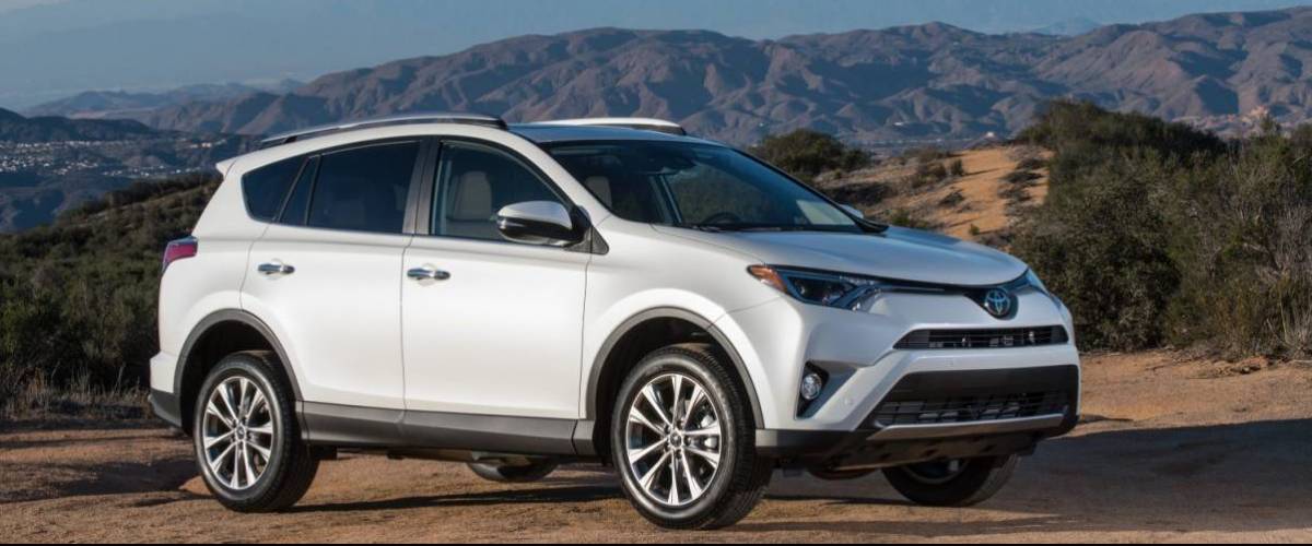 2017 Toyota RAV4 in white