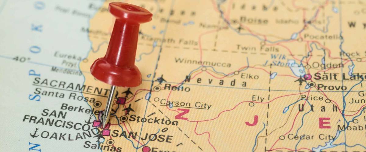 Red pin on the map, US east coast, Oakland, San Francisco, San Jose