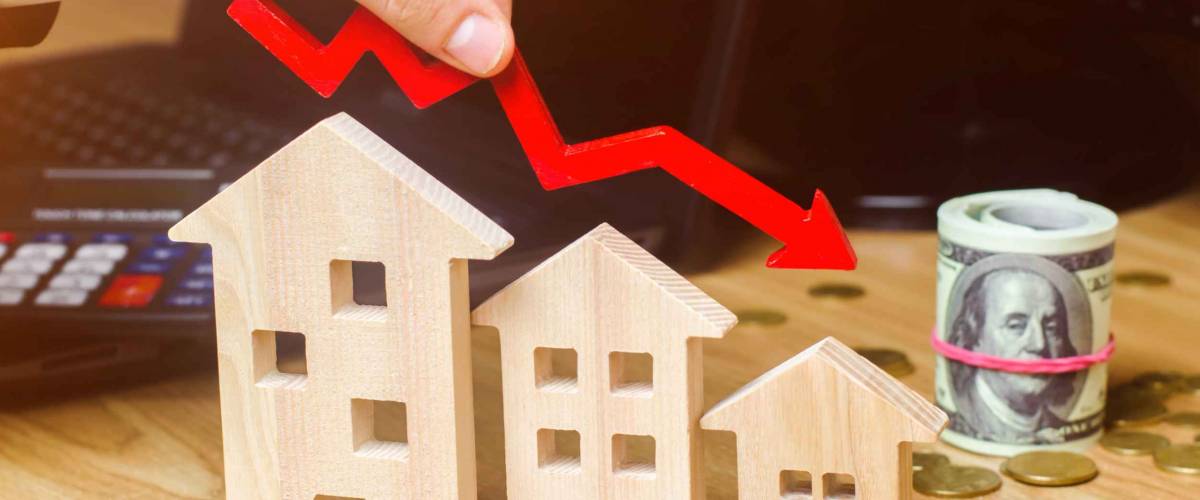 The concept of falling mortgage rates