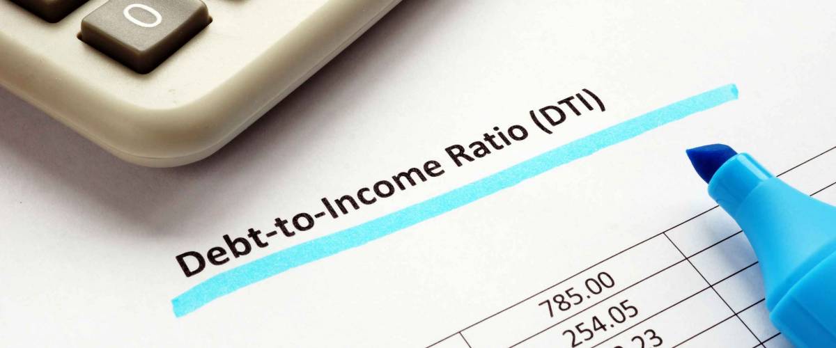 Debt-to-income ratio DTI blue marker underlined.