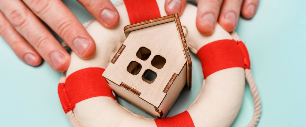 House and life preserver
