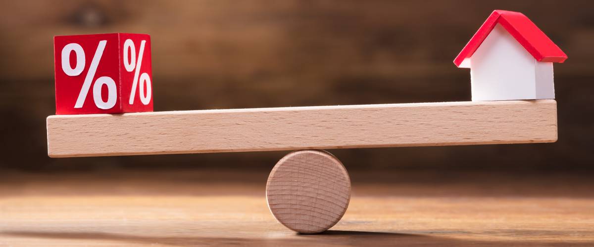 Mortgage rates and house on balance