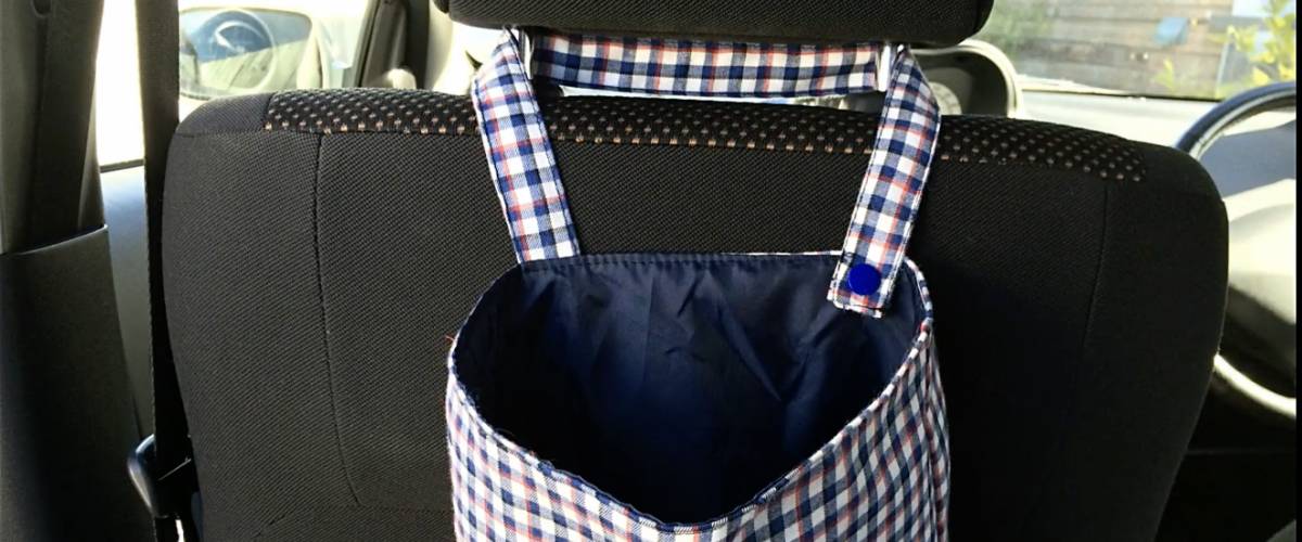 Bag for trash on car seat