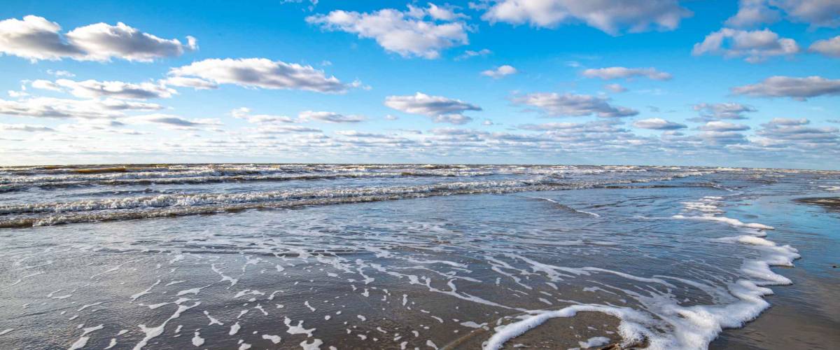 Freeport beach waves and skyline