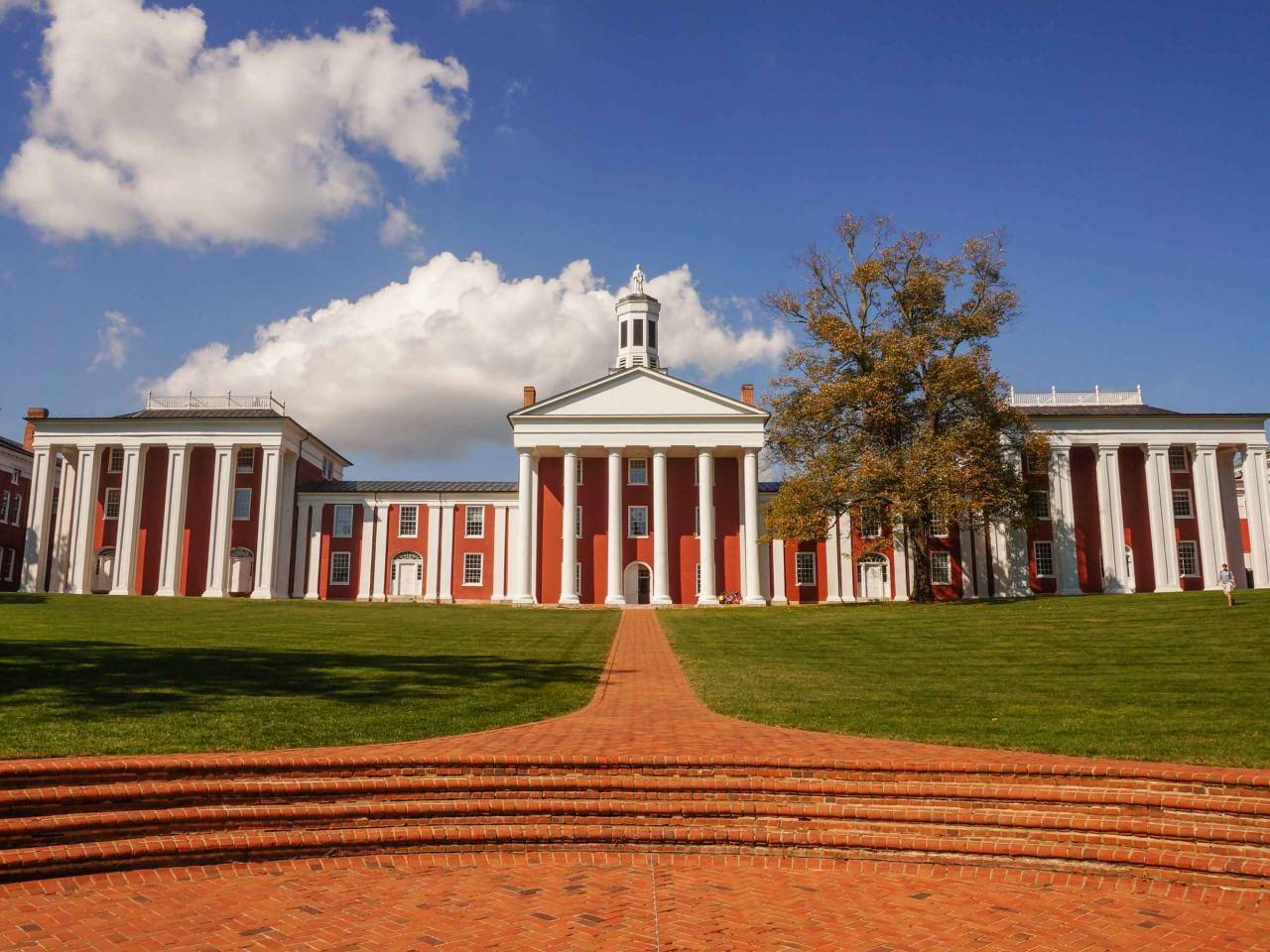 Washington Hall, Washington and Lee University in Lexington