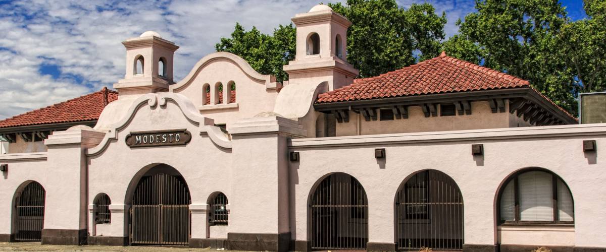 The old Southern Pacific train station serves as the bus station for Modesto. The station serves Greyhound, Stanislaus County bus line and the Modesto bus lines.