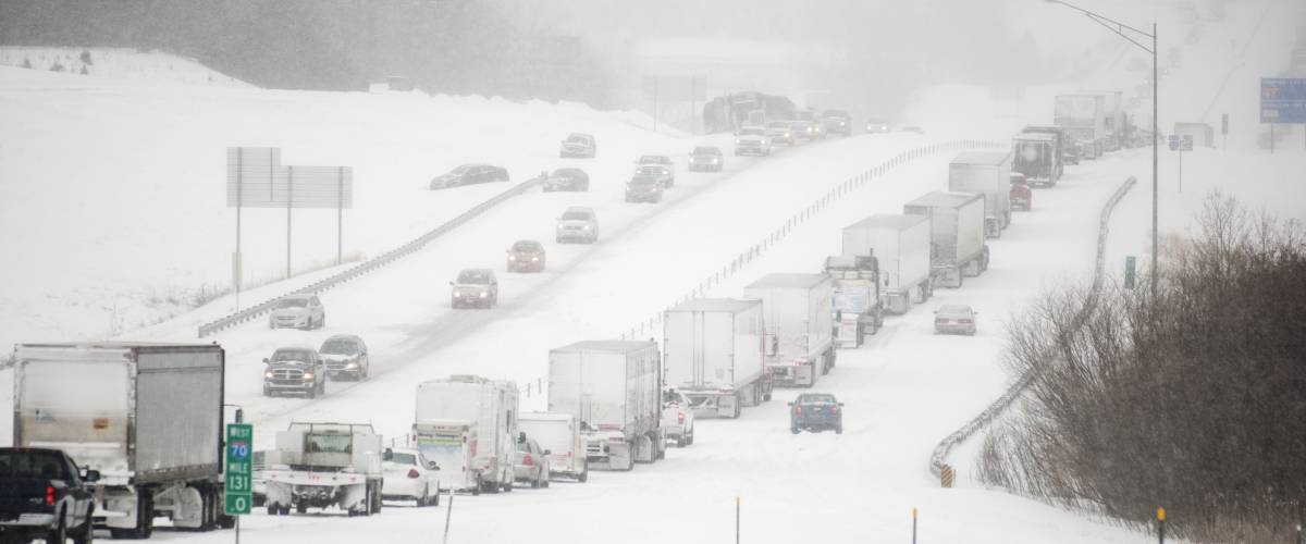 Missouri , Traffic in winter Snow storm blizzard