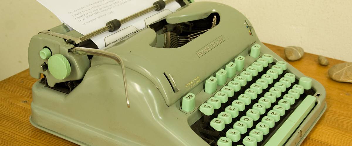 Hermes 3000 portable typewriter (SN 3109005)