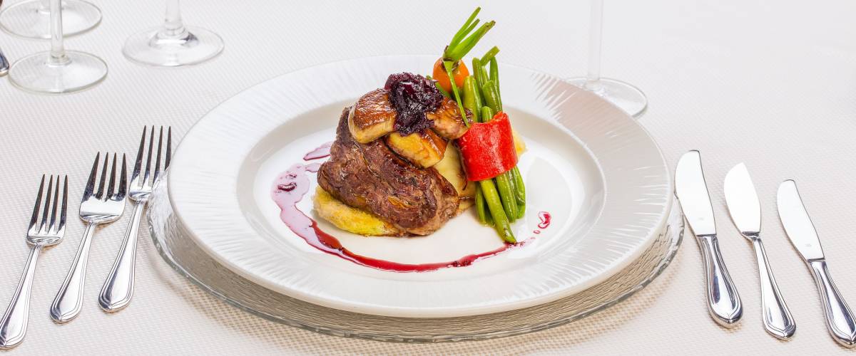 Catering budgets can skyrocket if you offer multiple courses
