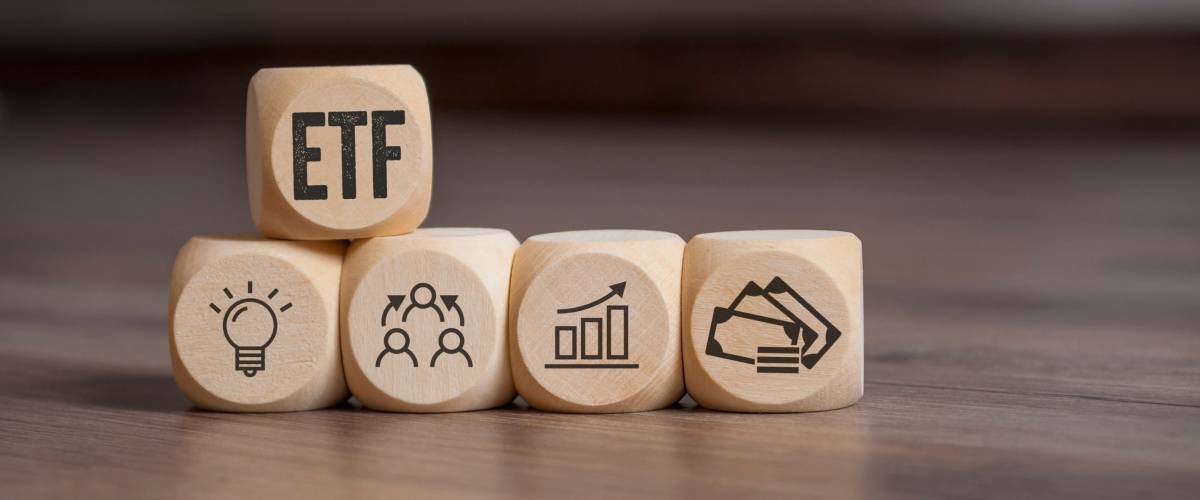 Cubes with ETF Banking