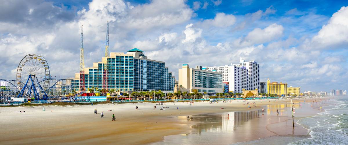Daytona Beach, Florida, USA beachfront skyline.