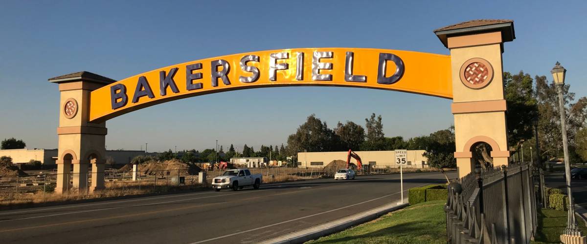 Bakersfield sign landmark