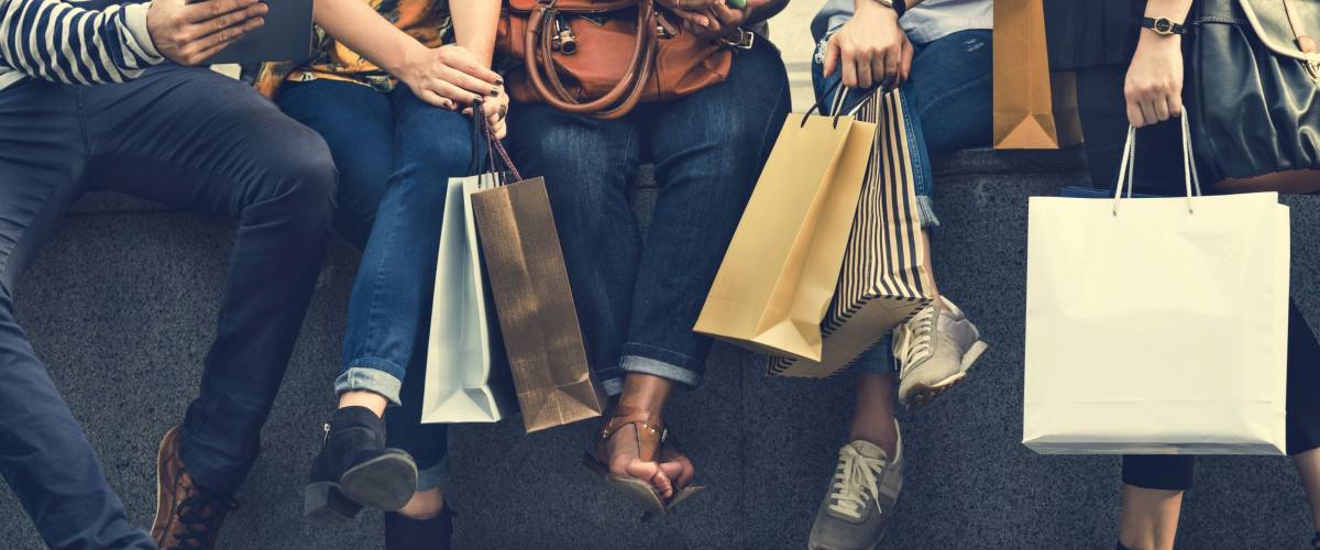 Group of people shopping
