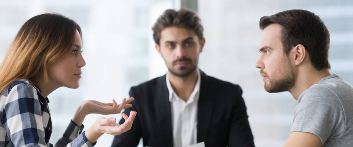 divorce fighting angry couple