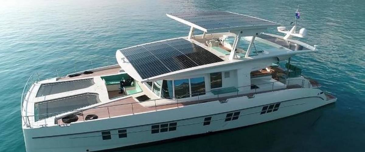 yacht