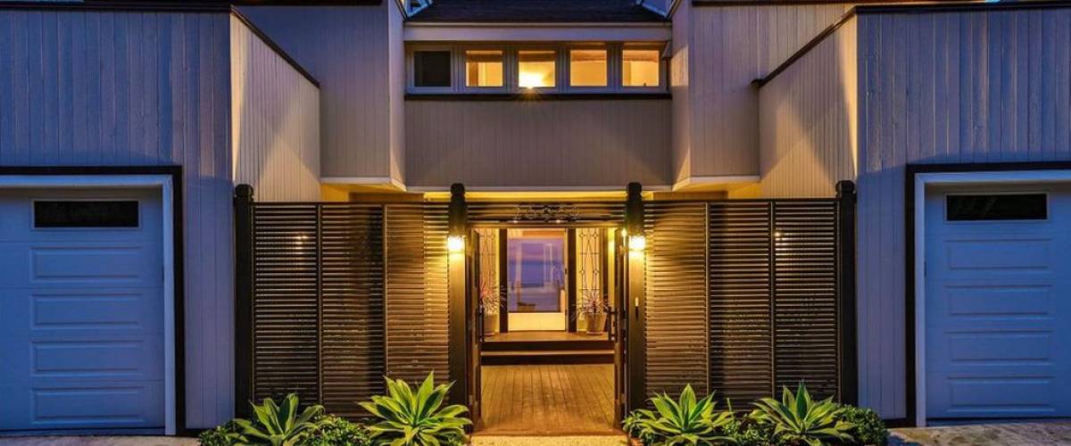 Entryway to the Malibu home recently sold by Barry Williams of The Brady Bunch