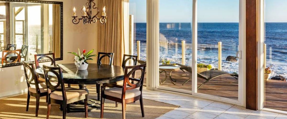 The dining area in the Malibu home recently sold by Barry Williams of The Brady Bunch