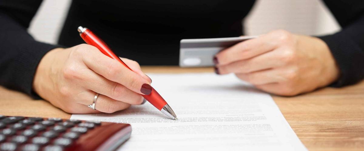 A 0% interest credit card might work to pay off an emergency bill