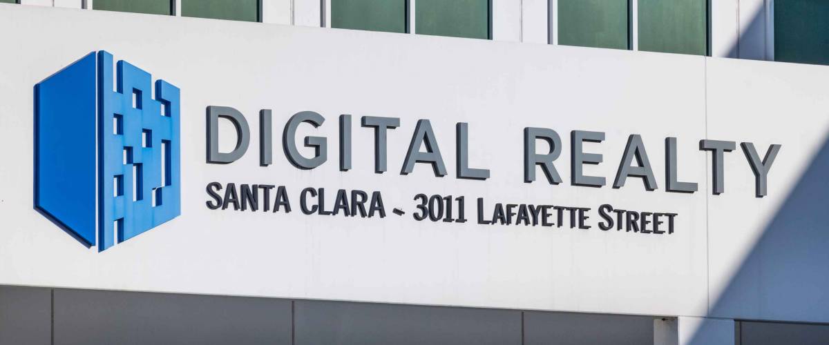 Mar 13, 2020 Santa Clara / CA / USA - Digital Realty logo at a location in Silicon Valley