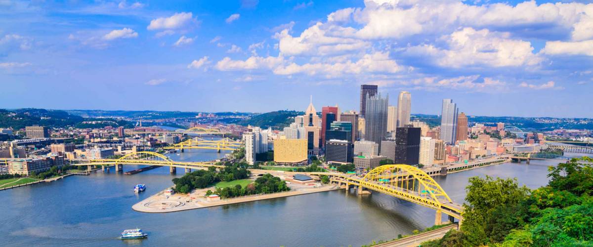 Pittsburgh, Pennsylvania, USA downtown skyline and incline.