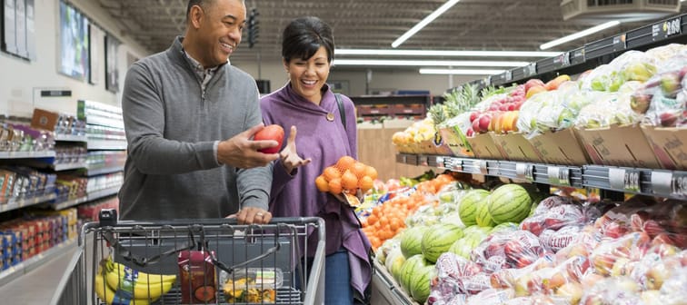 Aldi produce shoppers