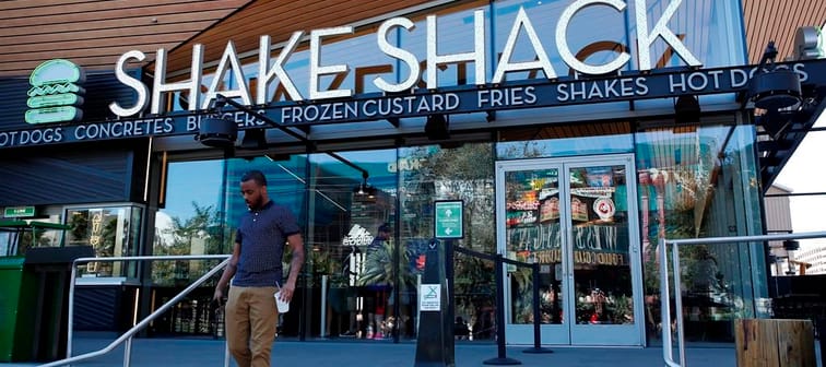 A Shake Shack location is seen in Las Vegas, Wednesday, April 15, 2015. Shake Shack's first Canadian location will land at Yonge-Dundas Square in Toronto and have a menu largely borrowing fro