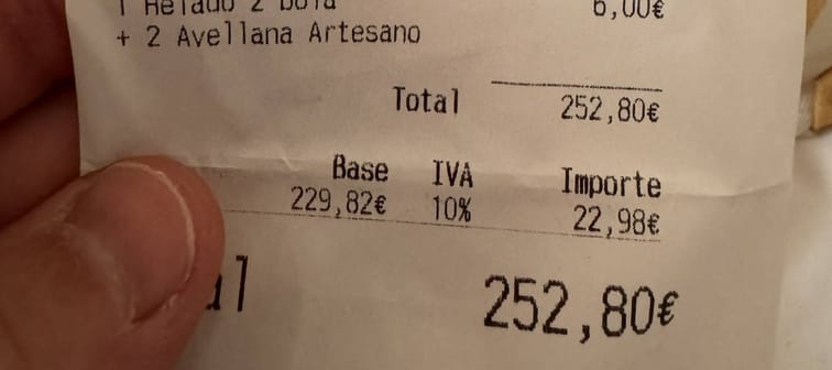 Customer asks for the bill at a restaurant