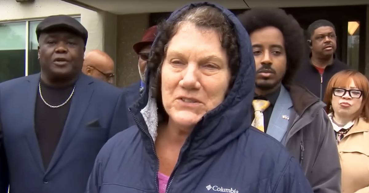Seniors forced out in 10 days as nonprofit fails