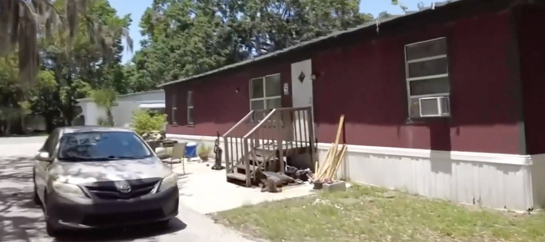 Trailer park resident discusses health issues with her home.