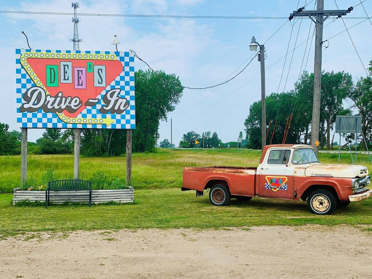 Dee's Drive In