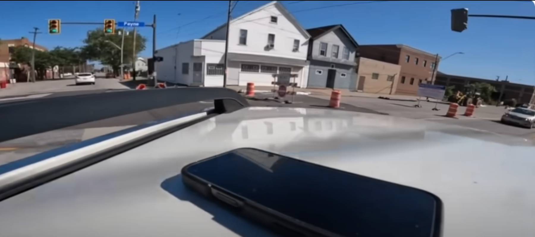 Phone-magnet scam explained.