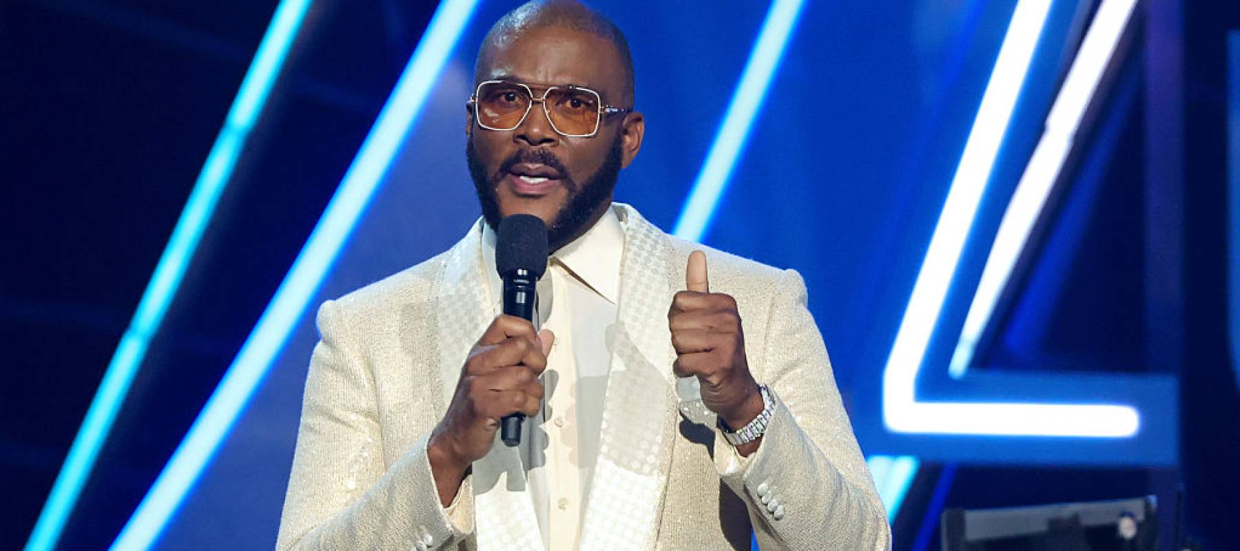 Billionaire Tyler Perry just revealed why he cut off his family financially
