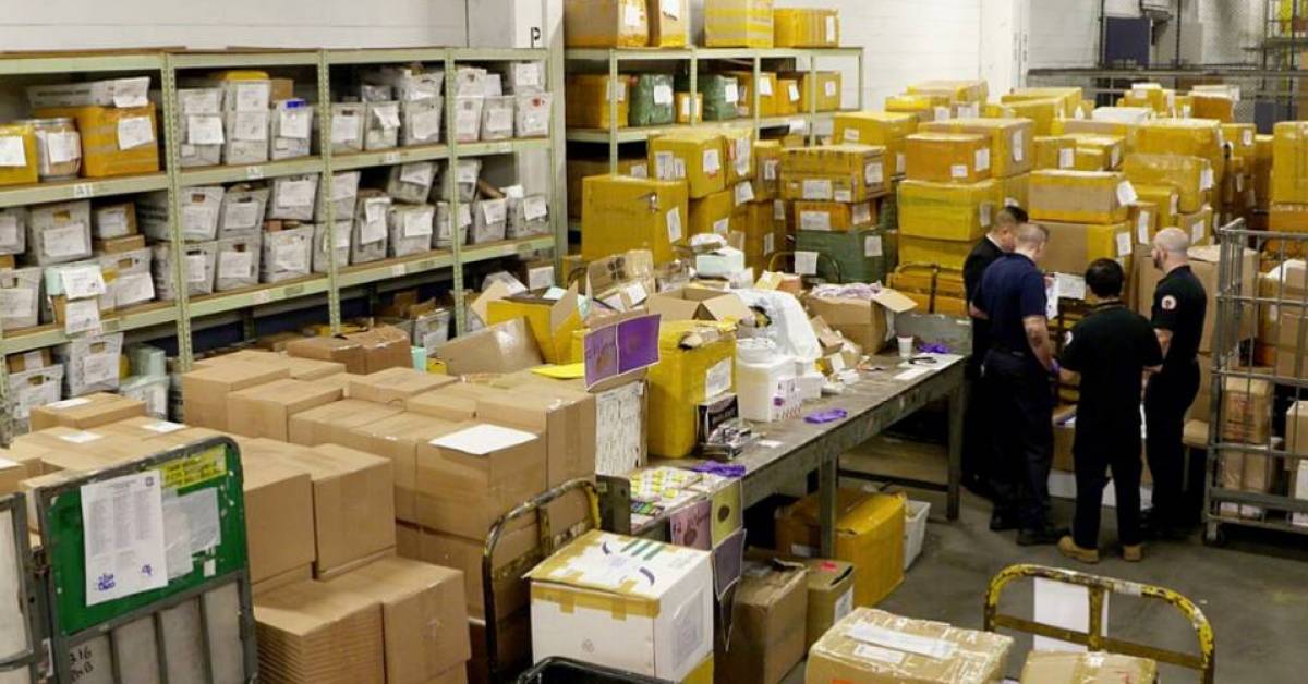 SHOP ONLINE FIND DEALS AND COMPARE PRICES visual data 4