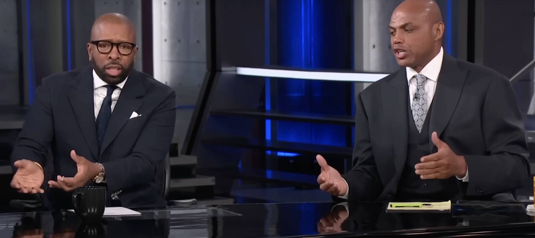 Charles Barkley and Kenny Smith spar.