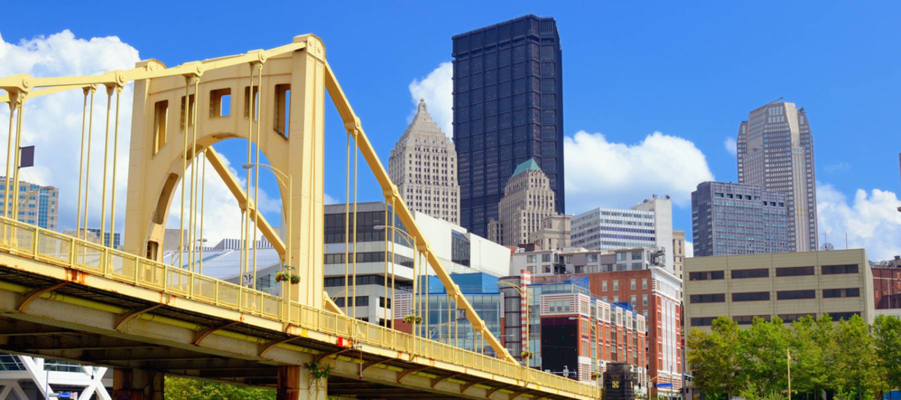 Skyscraper at the waterfront in downtown Pittsburgh, Pennsylvania, USA.