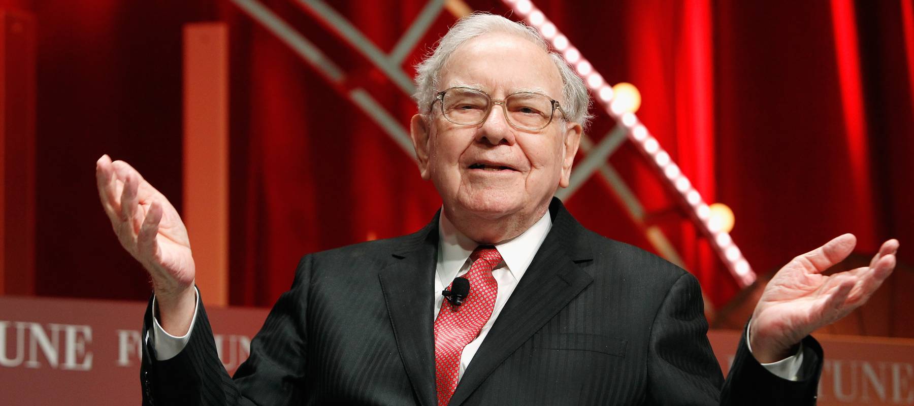 Warren Buffett speaks onstage during Fortune's Most Powerful Women Summit - Day 2 at the Mandarin Oriental Hotel on October 13, 2015 in Washington, DC.