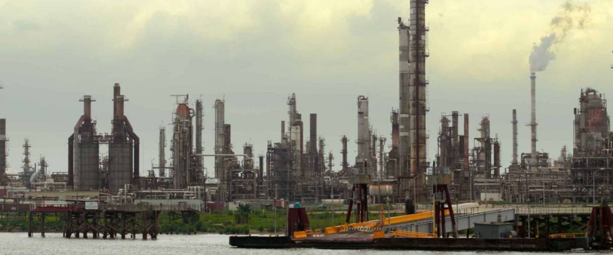 Oil refinery along Mississippi river, New Orleans, Louisiana