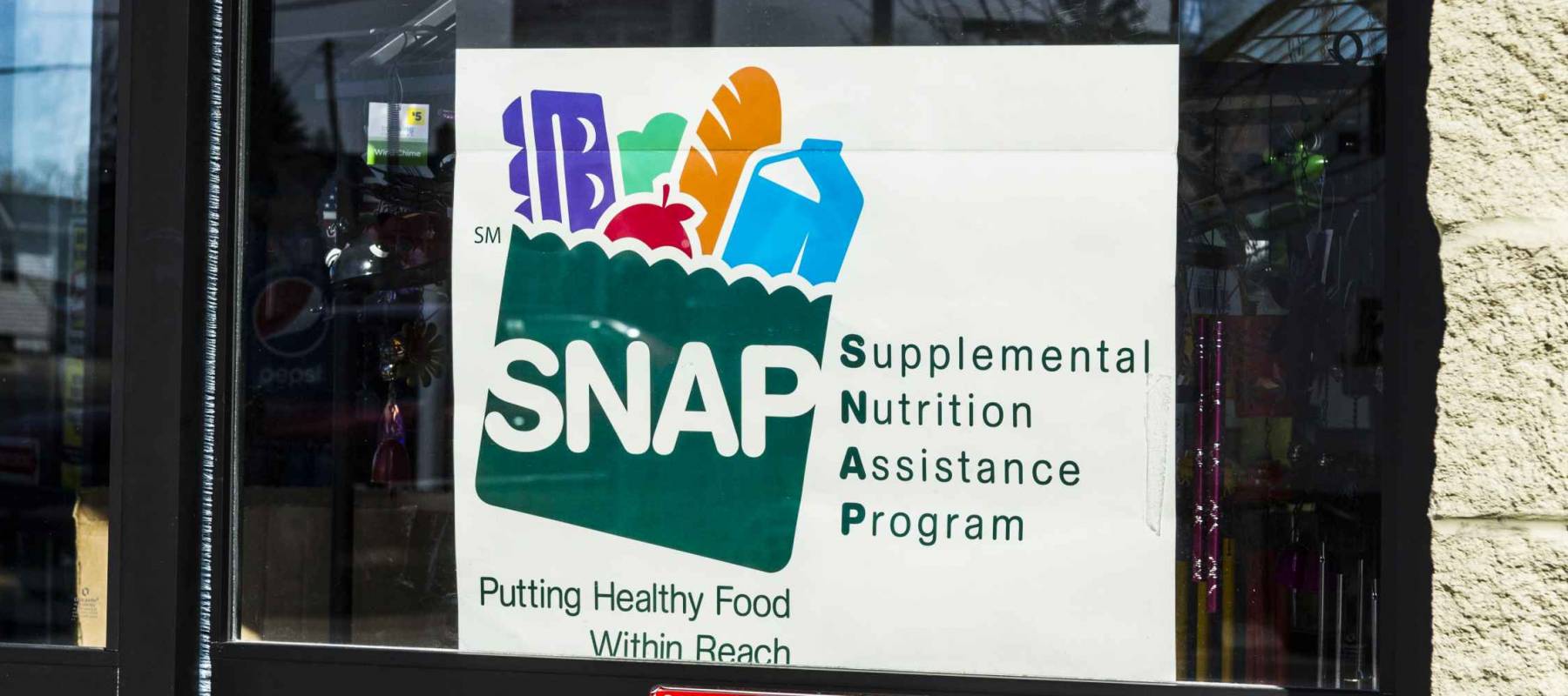 Muncie - Circa March 2017: A Sign at a Retailer - We Accept SNAP II