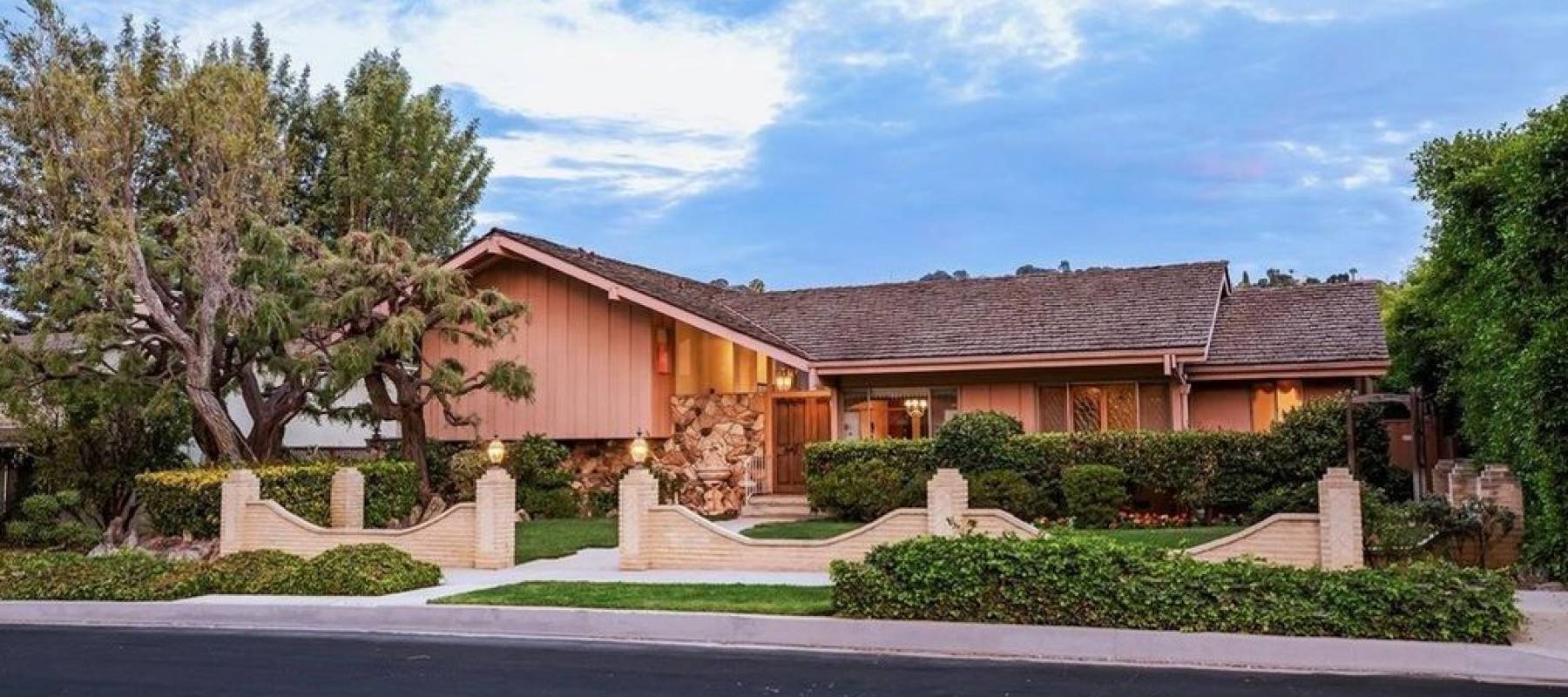 The home in Studio City, California, that was used as the 'Brady Bunch' house