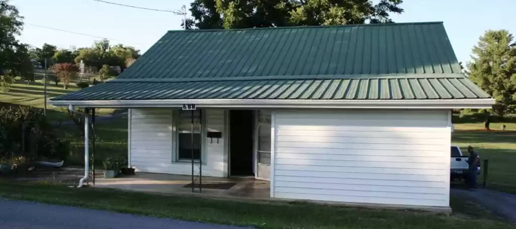 Small house in Newport, Tennessee