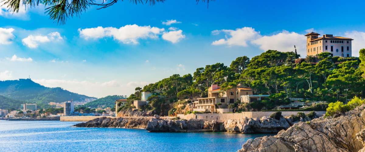 20 Places to Enjoy Your Retirement Inspired by the Rich and Famous