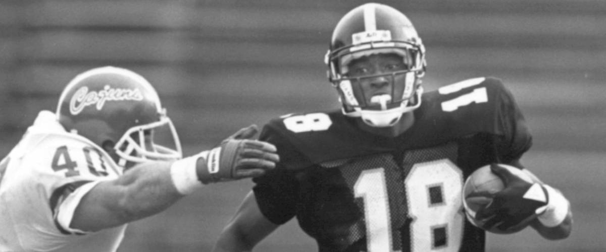 Tony Smith playing for Southern Mississippi football