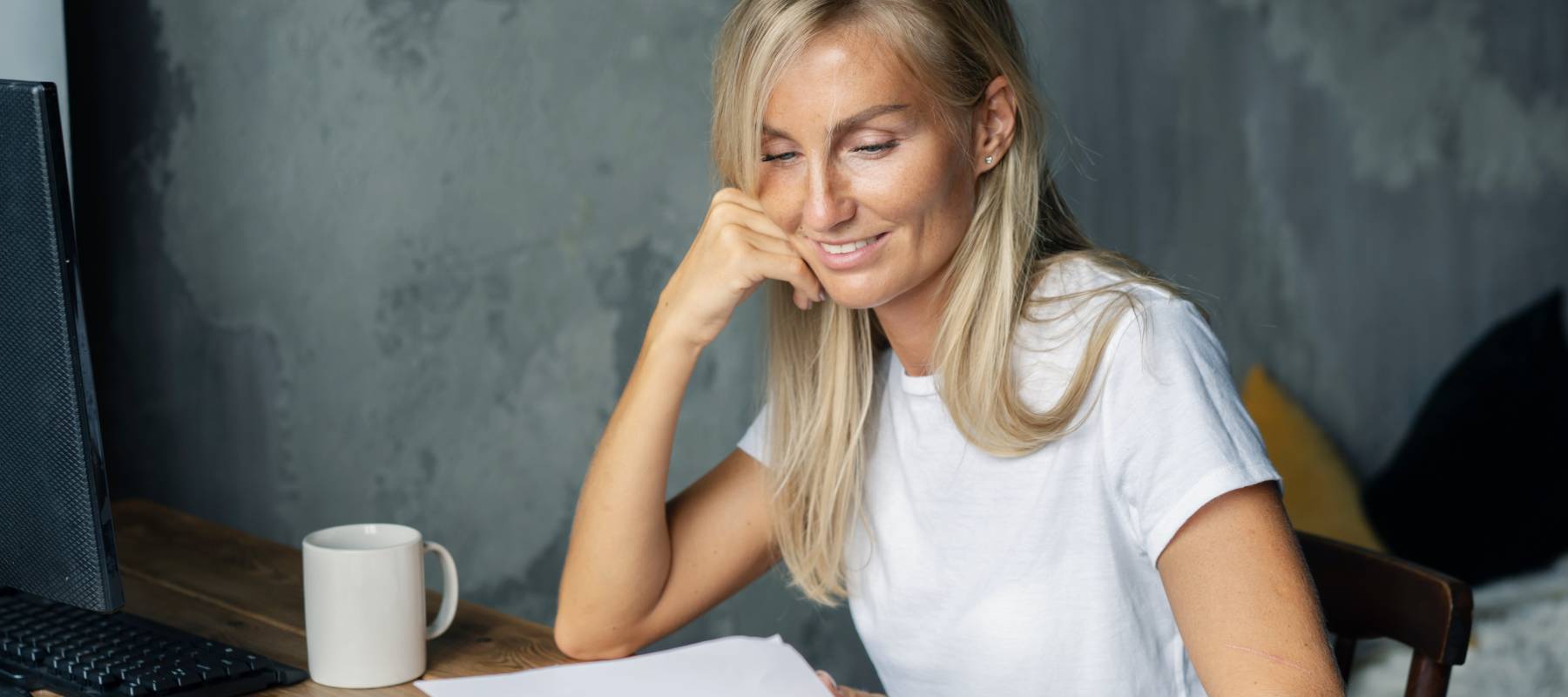 Woman does her taxes