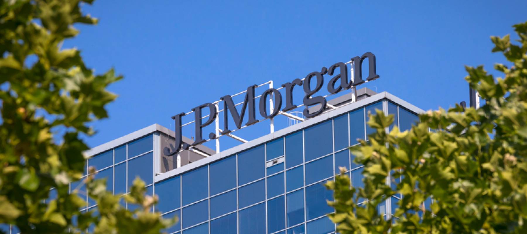 J.P. Morgan logotype on the top of office building