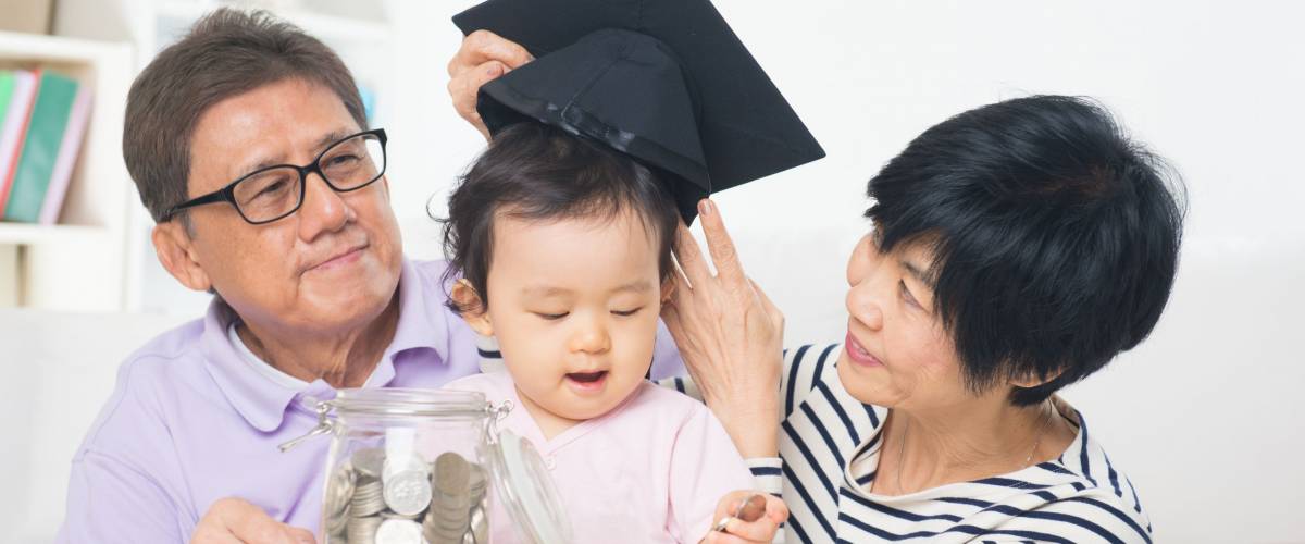 10 Awesome Financial Gifts That Teach Kids About Money - money for college