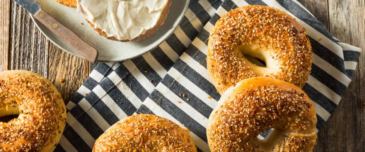 Round Warm Everything Bagels Ready to Eat
